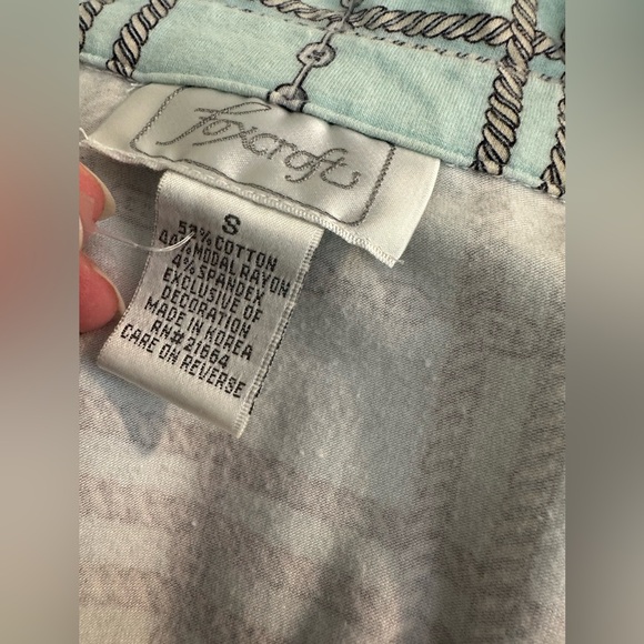 FOXCROFT Pale Blue Knit Button Down Shirt Top Blouse Chain Rope Pattern Nautical - Picture 9 of 10